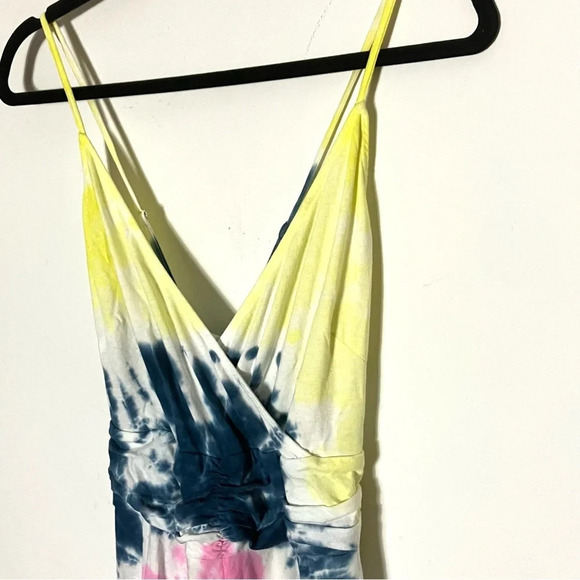 525 America Revolve Tie Dye Handkerchief Hem Maxi‎ Dress size Medium - Picture 6 of 9